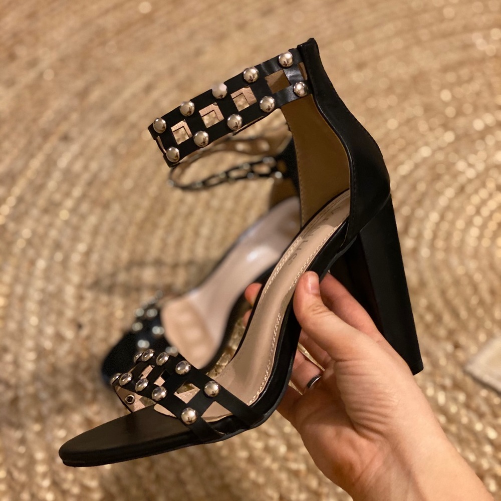 VENUS Heels